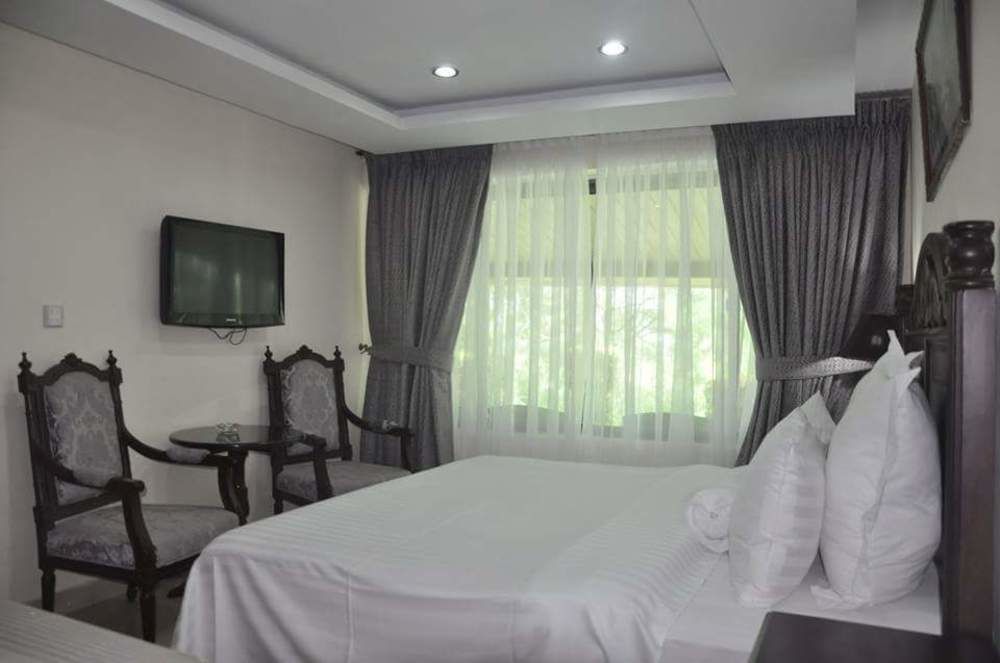 Chinar Family Resort Бурбан Екстериор снимка